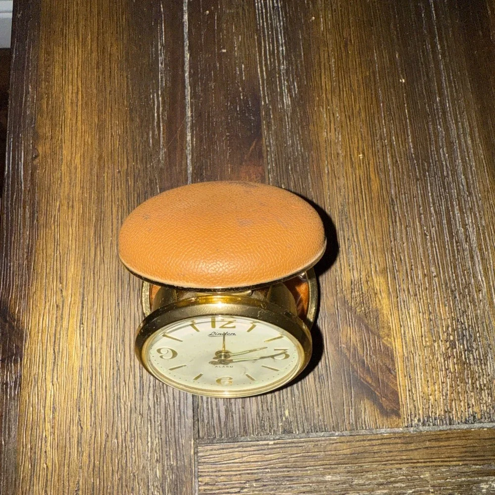 Linden travel alarm